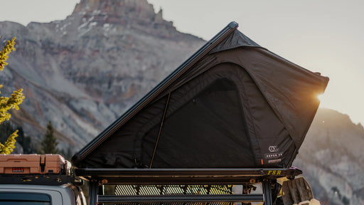 Freespirit Recreation Aspen V2 Hard Shell Light Weight Aluminum Rooftop Tent - Recon Recovery - Recon Recovery