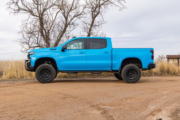 ReadyLIFT 8" MAX3.3 Suspension System with Falcon 3.3 Adjustable Shocks for 2025-2026 Chevrolet/GMC Silverado 1500/Sierra 1500 - Recon Recovery