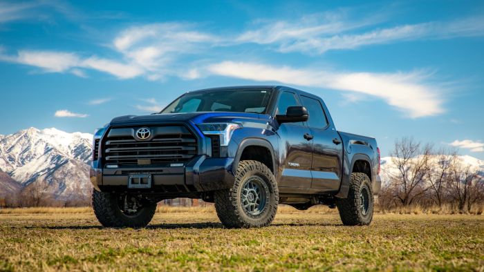 ReadyLIFT 3" SST3.3 Suspension System With Falcon 3.3 Struts/Shocks - Toyota Tundra 2022-2026 - Recon Recovery