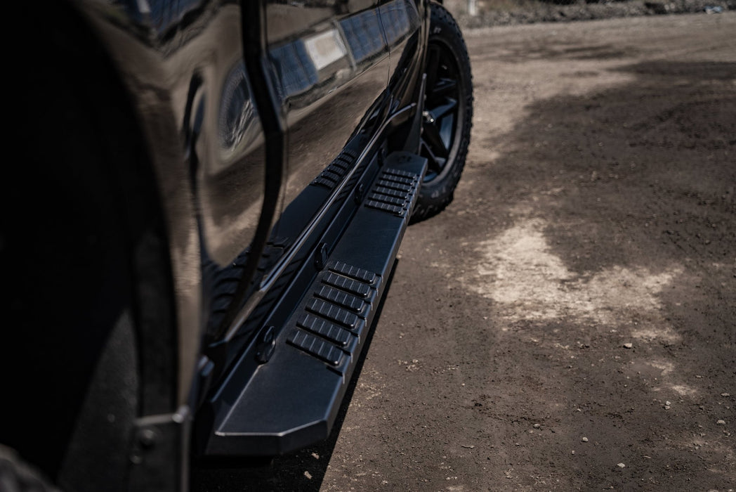 Attica 4x4 Frontier Series Running Boards for 2019 - 2026 GM Silverado & Sierra 1500 Crew Cab - Recon Recovery
