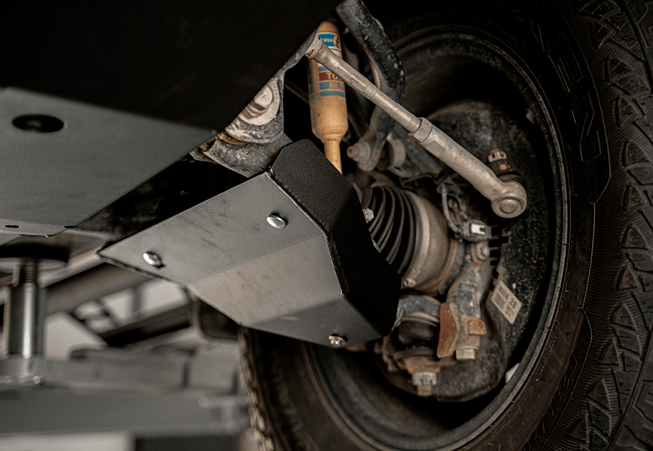 Lower Control Arm Skid Plate For 2010-2014 Toyota FJ Cruiser - Recon Recovery