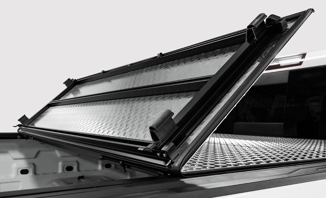 LOMAX® Folding Hard Tonneau Cover for 2020-2026 Jeep Gladiator (5' Box) - Recon Recovery