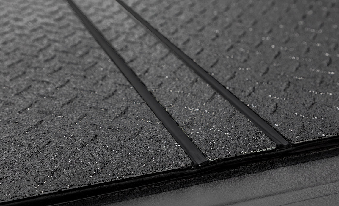 LOMAX® Professional Series Hard Tonneau Cover for 2022-2026 Nissan Frontier (5' Box) - Recon Recovery