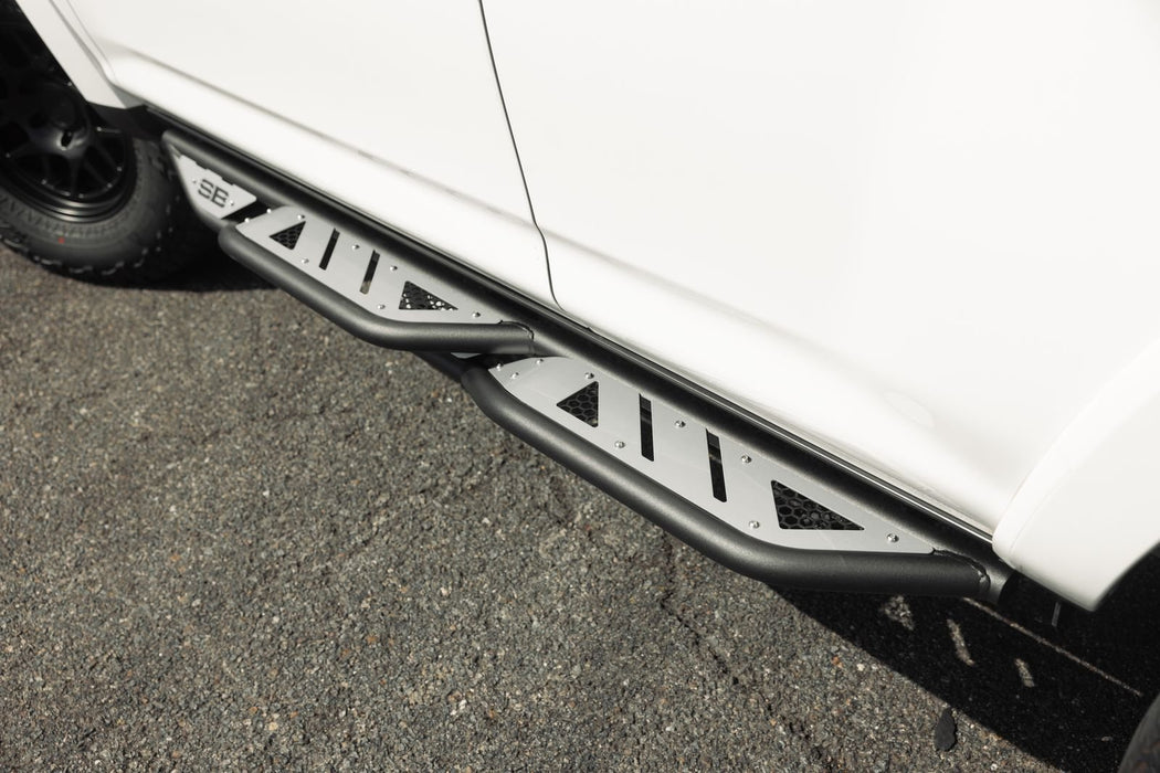 Smittybilt Apollo Bolt On Sliders With Step For 2010 - 2024 Toyota 4Runner - Recon Recovery - Recon Recovery