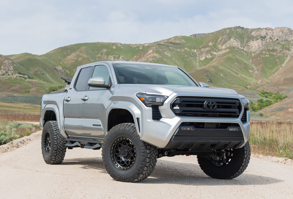 ReadyLIFT 3" SST3.3 Suspension System w/ Falcon 3.3 Strut/Shocks for 2024-2026 Toyota Tacoma & Lexus GX550 - Additional View