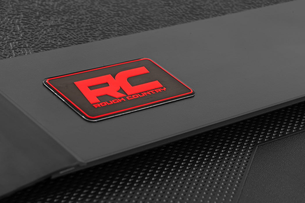 Rough Country Low Profile Tri Fold Aluminum Tonneau Cover for 2022 - 2025 Nissan Frontier (5' Bed) - Recon Recovery