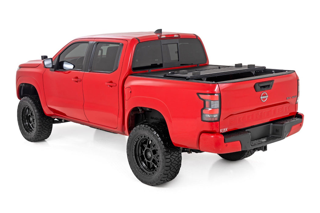 Rough Country Low Profile Tri Fold Aluminum Tonneau Cover for 2022 - 2025 Nissan Frontier (5' Bed) - Recon Recovery