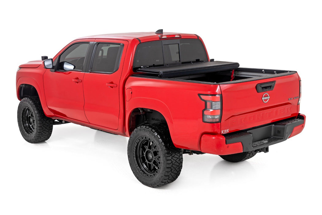 Rough Country Low Profile Tri Fold Aluminum Tonneau Cover for 2022 - 2025 Nissan Frontier (5' Bed) - Recon Recovery