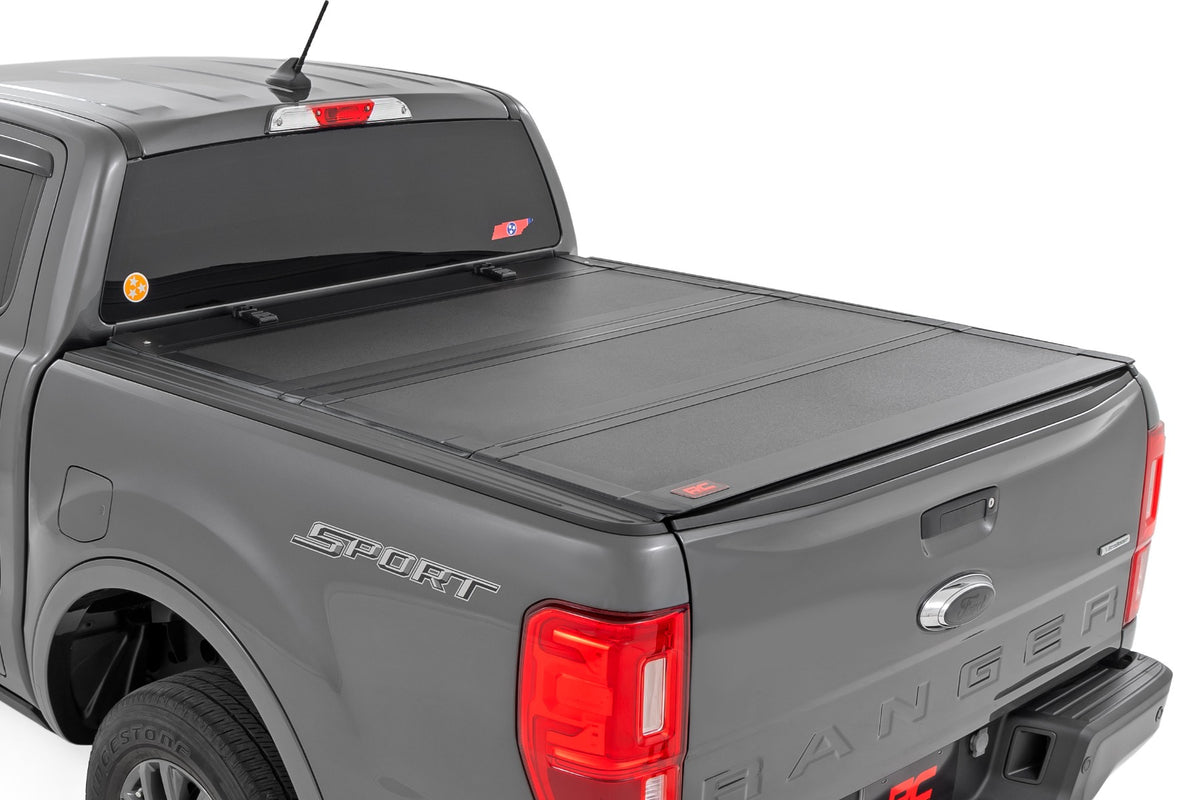 Rough Country Tri Fold Aluminum Hard Tonneau Cover For 2019-2023 Ford ...