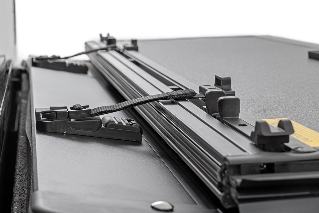 Rough Country Low Profile Tri Fold Aluminum Tonneau Cover for 2019 - 2023 Ford Ranger (5' Bed) - Recon Recovery