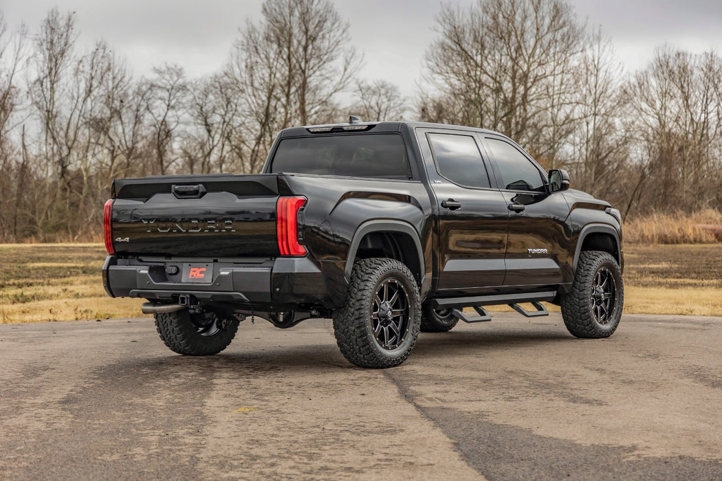 Rough Country 3.5 Inch M1 Lift Kit for 2022 - 2026 Toyota Tundra - Recon Recovery