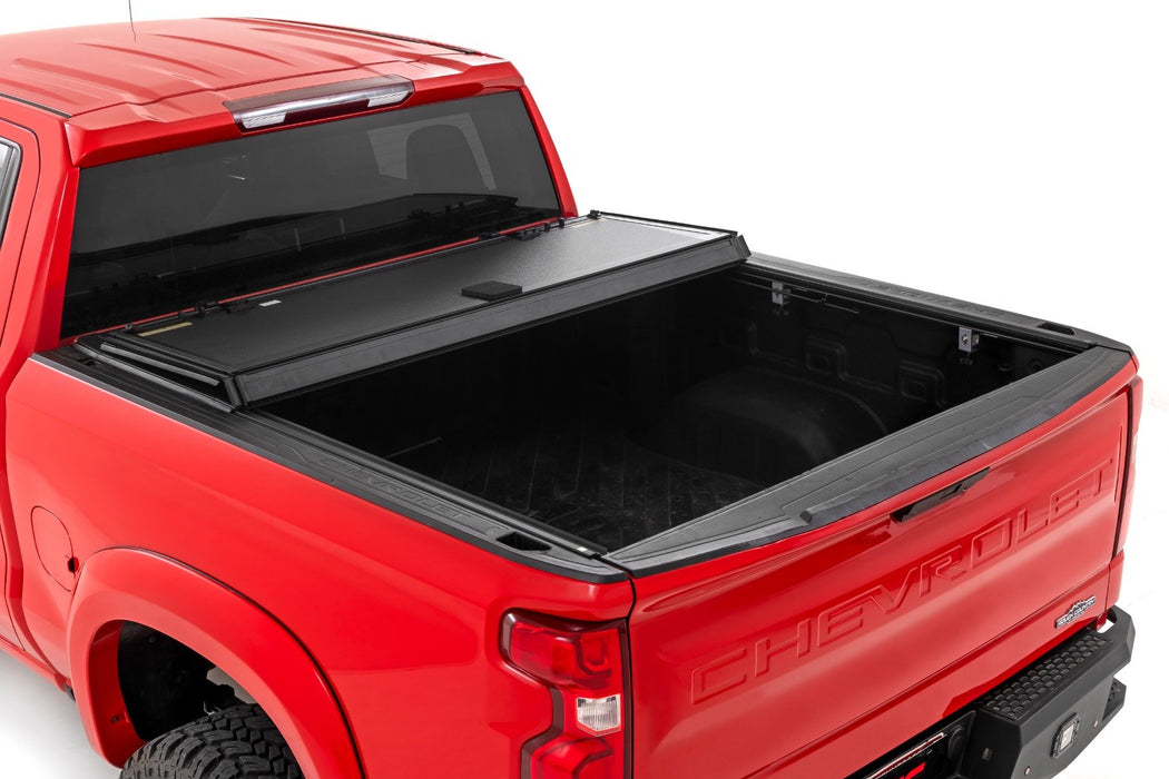 Rough Country Hard Tri Fold Aluminum Tonneau Cover for 2015-2022 Colorado Canyon