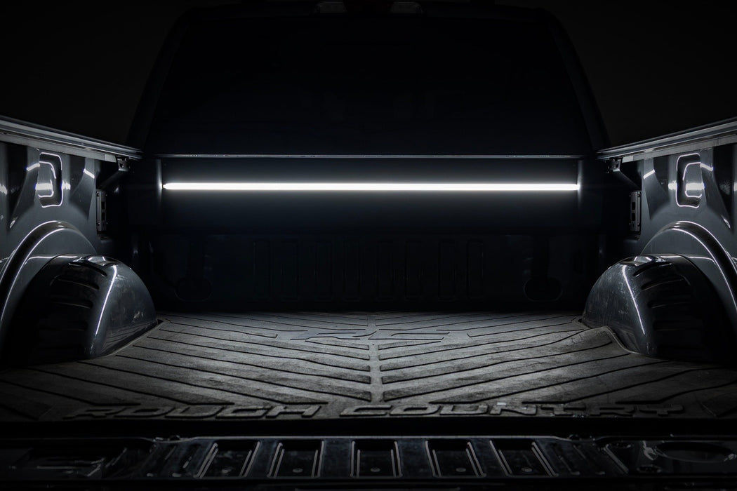 Rough Country Powered Retractable Bed Cover | 2017–2026 Ford F - 250/F - 350 Super Duty - Recon Recovery