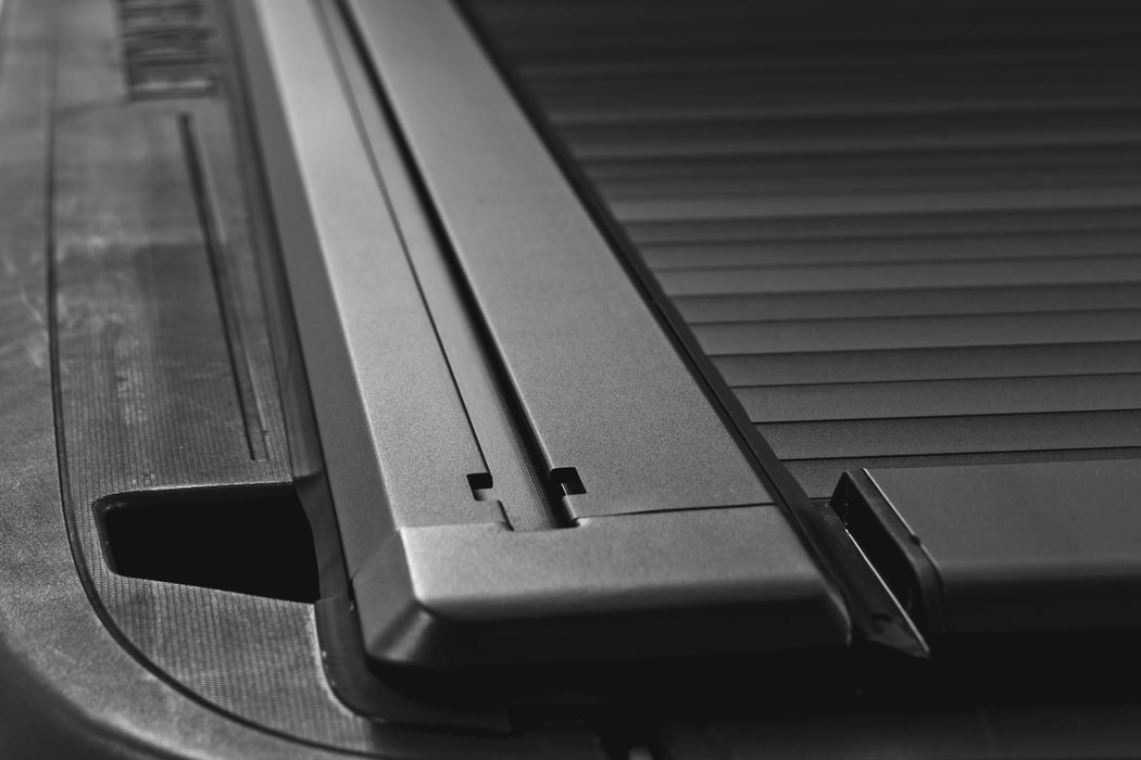 Rough Country Manual Retractable Bed Tonneau Cover for 2014-2018 GM Silverado & Sierra 1500