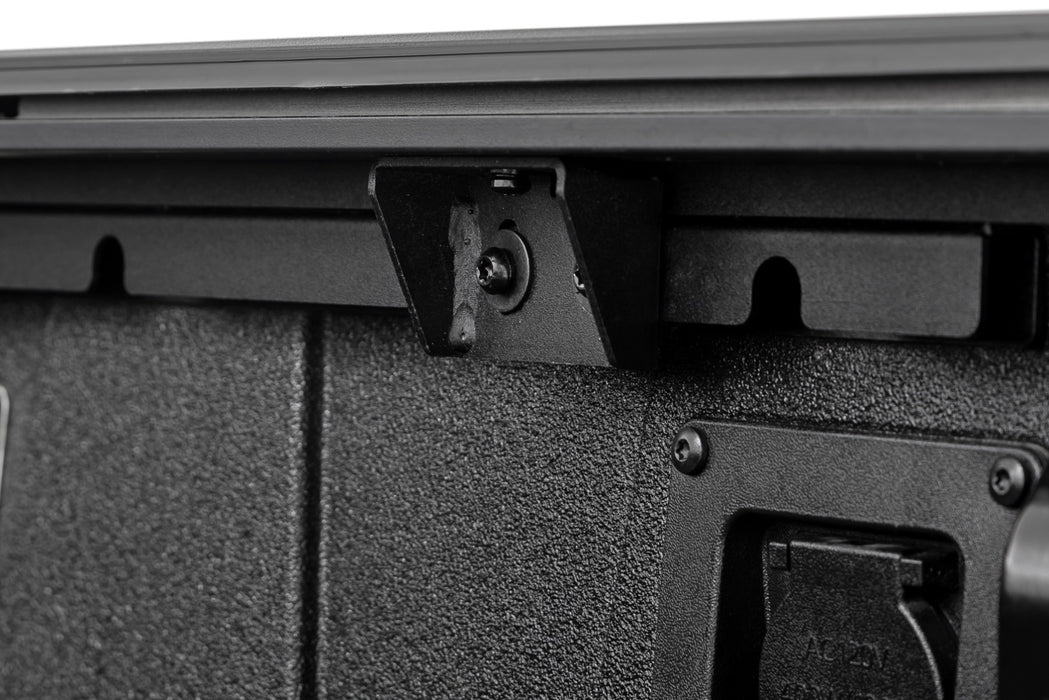 Rough Country Manual Retractable Aluminum Tonneau Bed Cover for 2022-2026 Toyota Tundra