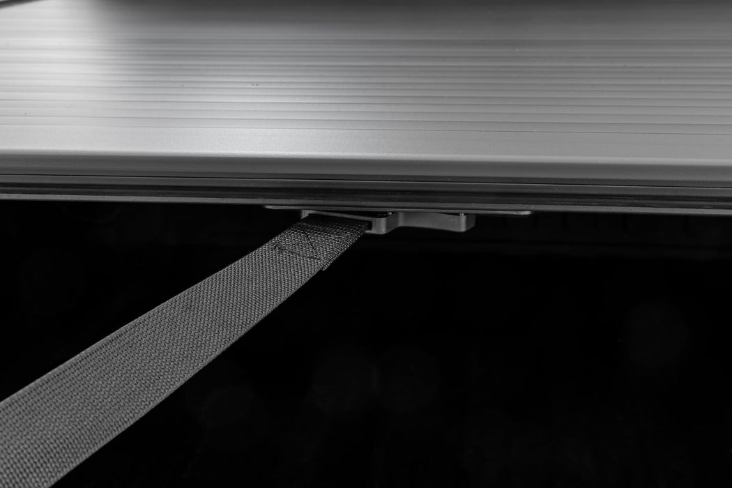 Rough Country Manual Retractable Bed Tonneau Cover for 2014-2018 GM Silverado & Sierra 1500