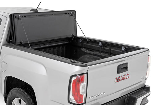 Rough Country Hard Tri Fold Aluminum Tonneau Cover for 2015 - 2026 Colorado Canyon - Recon Recovery