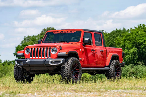 Rough Country 2.5 Inch Leveling Kit for 2020 - 2023 Jeep Gladiator JT - Recon Recovery