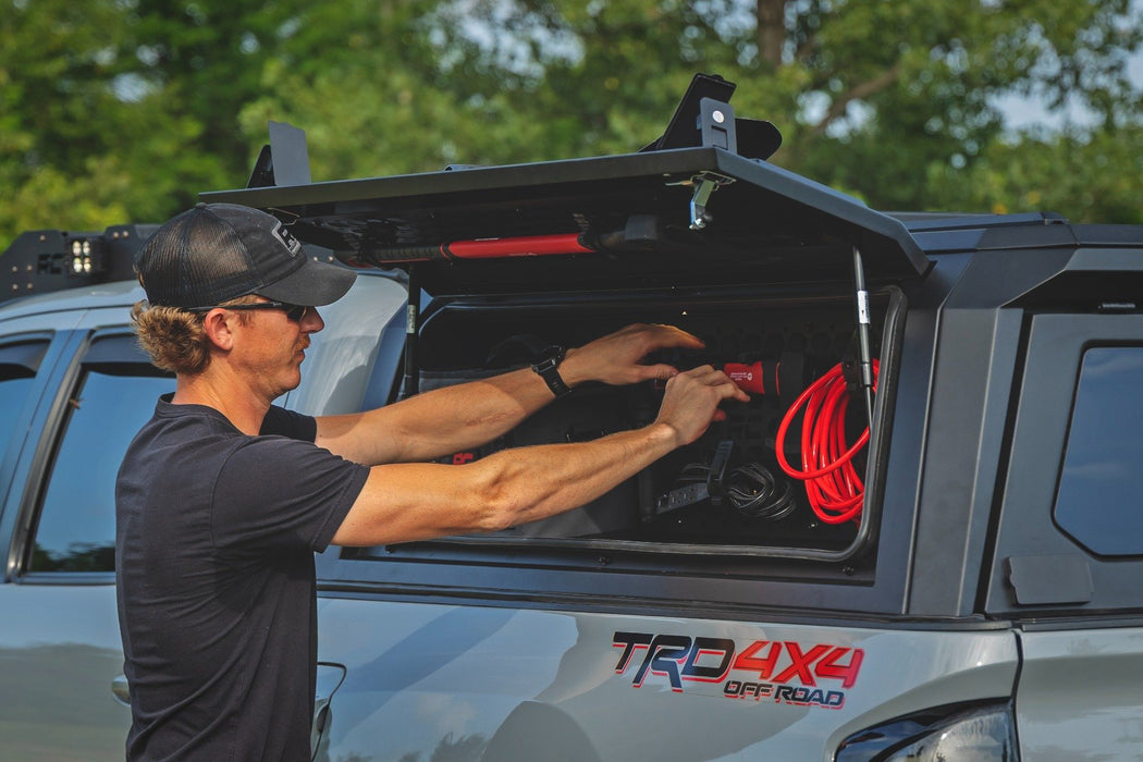 Rough Country Modular Stainless Steel Bed Cap for 2016 - 2023 Toyota Tacoma 5′ Bed - Recon Recovery