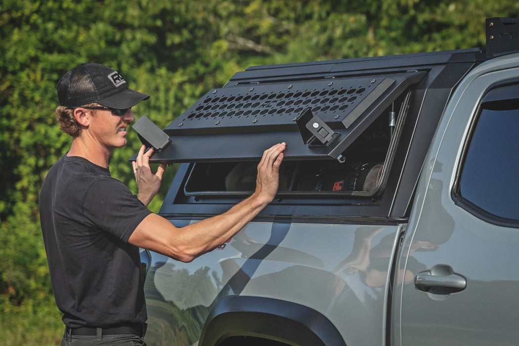 Rough Country Modular Stainless Steel Bed Cap for 2016 - 2023 Toyota Tacoma 5′ Bed - Recon Recovery