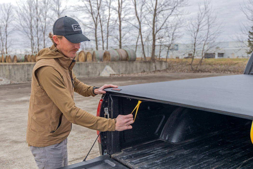 Rough Country Soft Roll up Tonneau Cover for 1988-2007 GM CK1500 Silverado Sierra 6.7' Bed