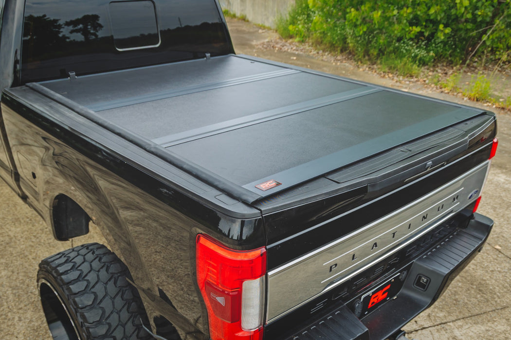 Rough Country Low Profile Tri Fold Aluminum Tonneau Cover for 2017 - 2025 Ford F - 250 & F - 350 - Recon Recovery