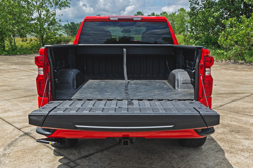 Rough Country Manual Retractable Bed Tonneau Cover for 2019-2026 Silverado Sierra 1500 5'8 Bed