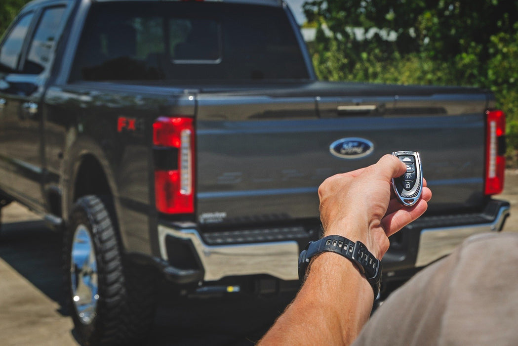 Rough Country Powered Retractable Bed Cover | 2017–2026 Ford F - 250/F - 350 Super Duty - Recon Recovery