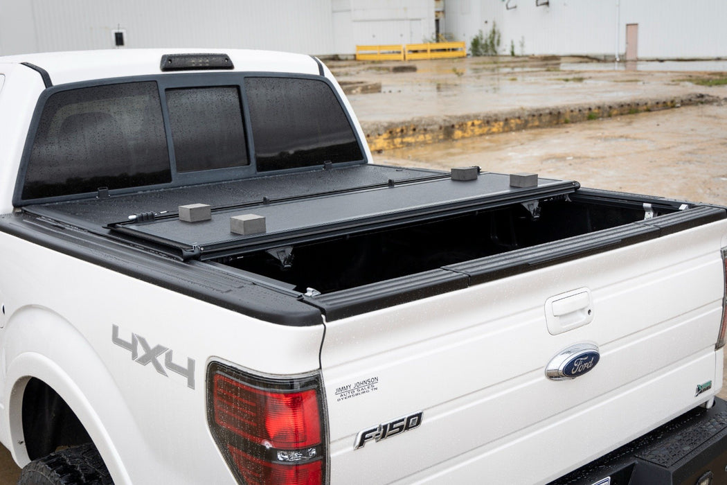 Rough Country Aluminum Hard Low Profile Tonneau Cover for 2004-2014 Ford F150 - Recon Recovery