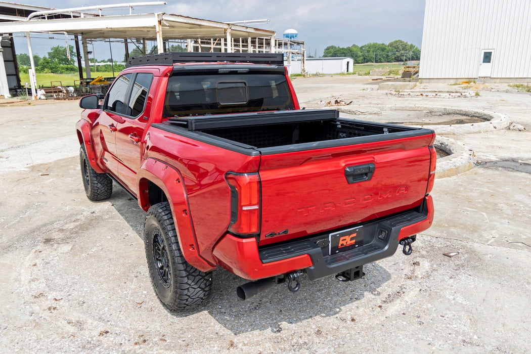 Rough Country Hard Tri Fold Aluminum Tonneau Cover for 2024-2025 Toyota Tacoma 5' - Recon Recovery