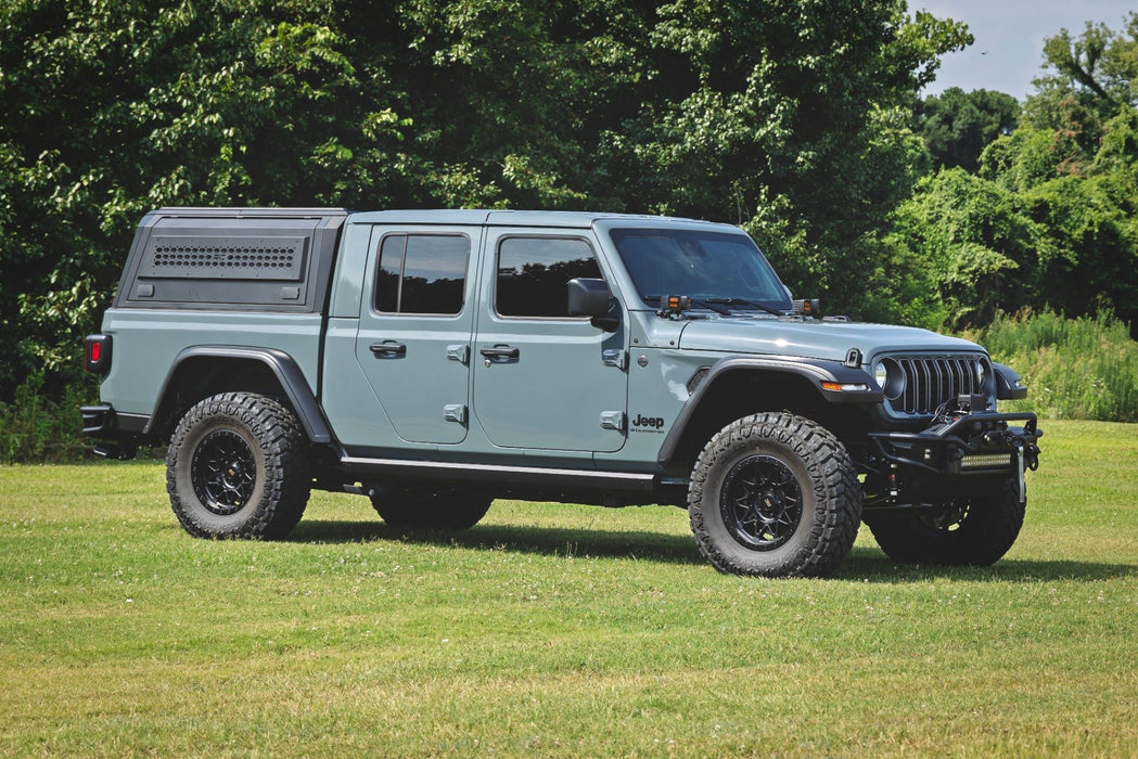 Rough Country Modular Stainless Steel Bed Cap for 2020 - 2026 Jeep Gladiator JT - Recon Recovery