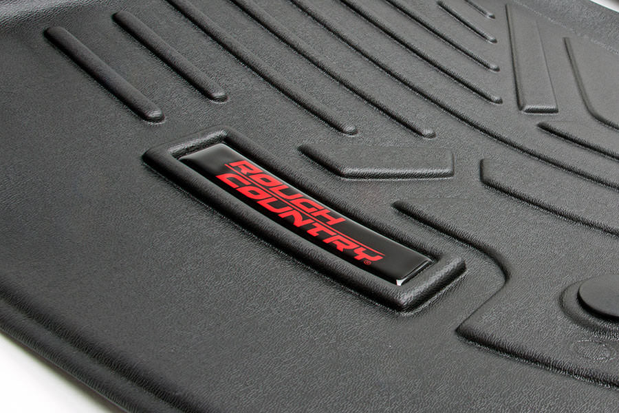 Rough Country Floor Mats | Front & Rear | Over Hump | Crew Cab | Chevy/GMC 1500/2500HD/3500HD 2WD/4WD - Recon Recovery