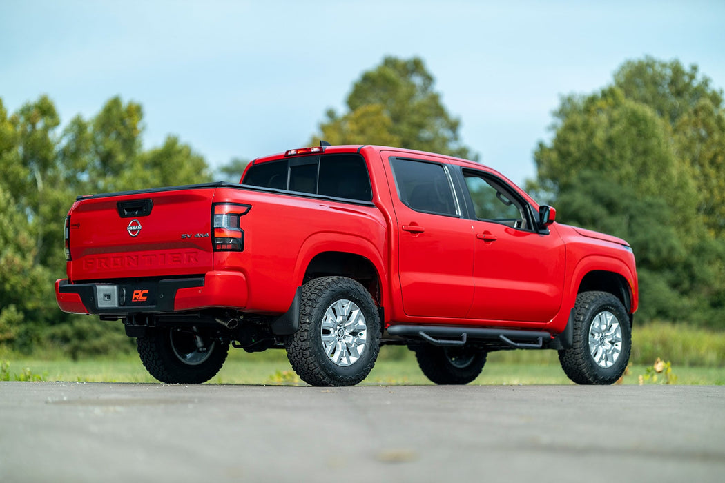 Rough Country 2.5 Inch Leveling Kit for 2005 - 2015 Nissan Frontier/Xterra - Recon Recovery