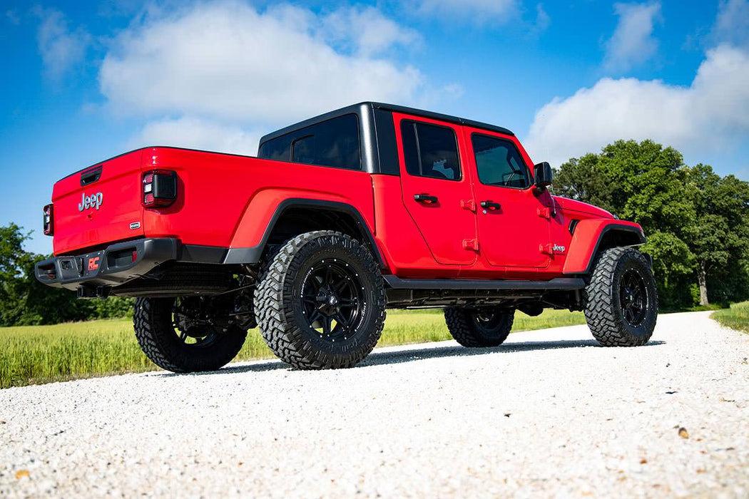 Rough Country 3.5 Inch Lift Kit for 2020 - 2023 Jeep Gladiator JT - Recon Recovery