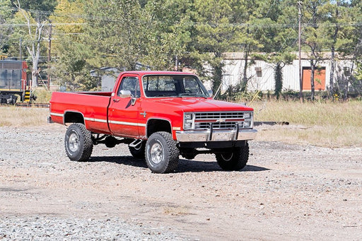 Rough Country 4 Inch Lift Kit for 1973 - 1976 Chevy/GMC 3/4 - Ton Suburban/C25/K25 Truck - Recon Recovery