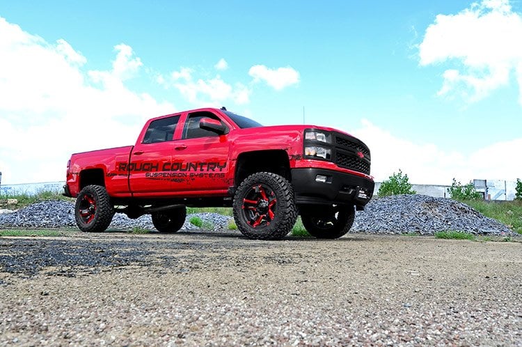 Rough Country 7 Inch Lift Kit for 2014 - 2016 Chevy/GMC 1500 - Recon Recovery