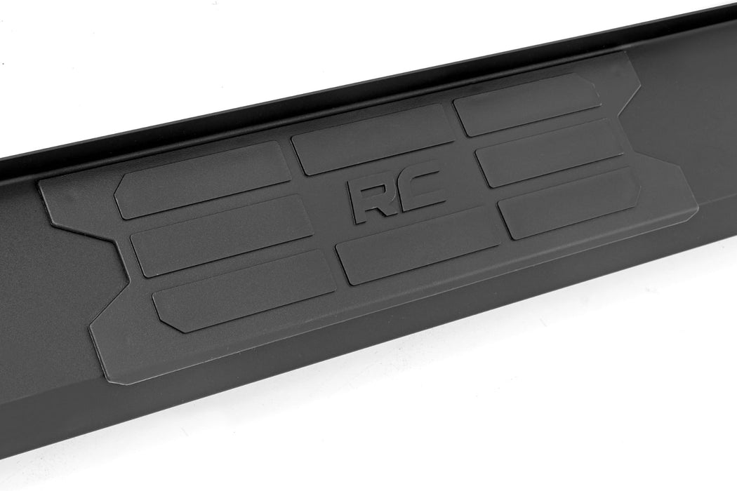 Rough Country HD2 Aluminum Running Boards Chevy/GMC 1500 & 2500HD/3500HD (07 - 19 & Classic) - Recon Recovery