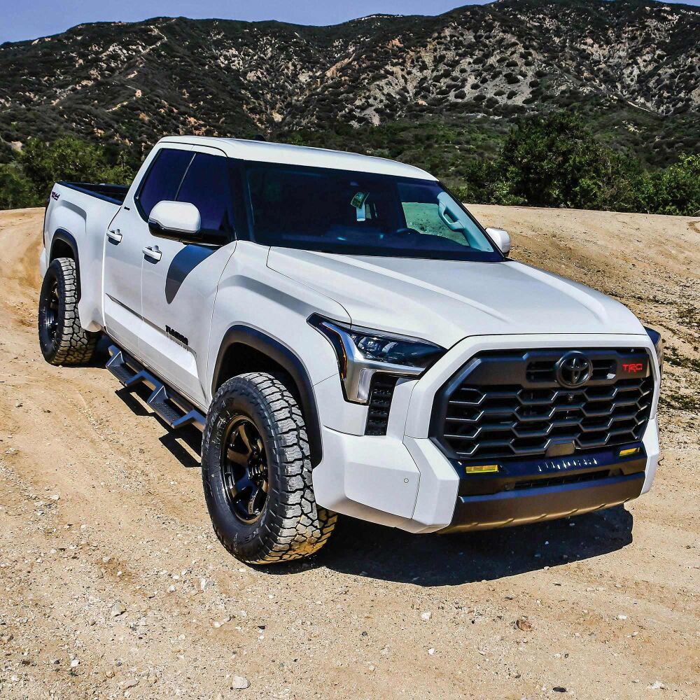 Westin HDX Drop Nerf Step Bars for 2022-2024 Toyota Tundra Double