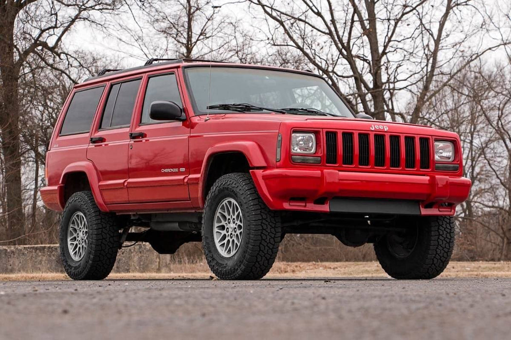Rough Country 3 Inch Lift Kit for 1984 - 2001 Jeep Cherokee XJ - Recon Recovery