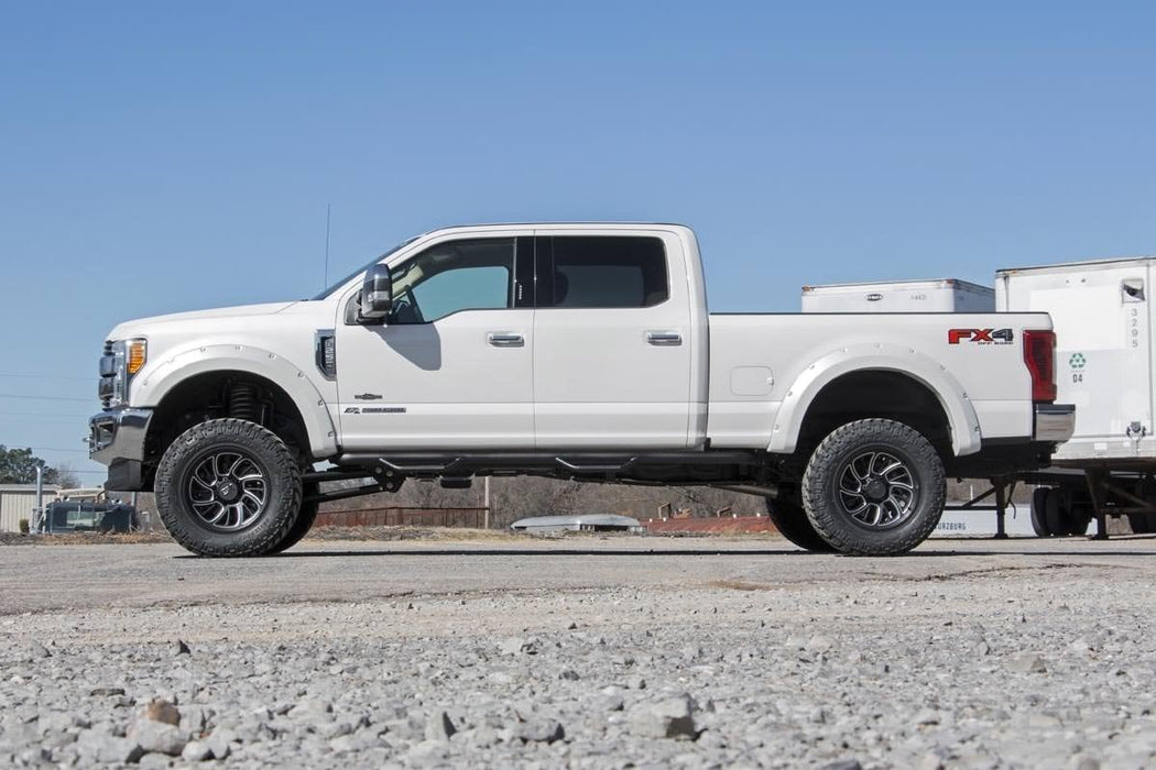 Rough Country 4.5 Inch Lift Kit for 2017 - 2022 Ford F - 250 & F - 350 - Recon Recovery