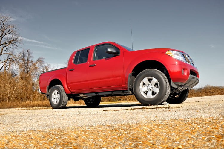 Rough Country 2.5 Inch Leveling Kit for 2005 - 2015 Nissan Frontier/Xterra - Recon Recovery