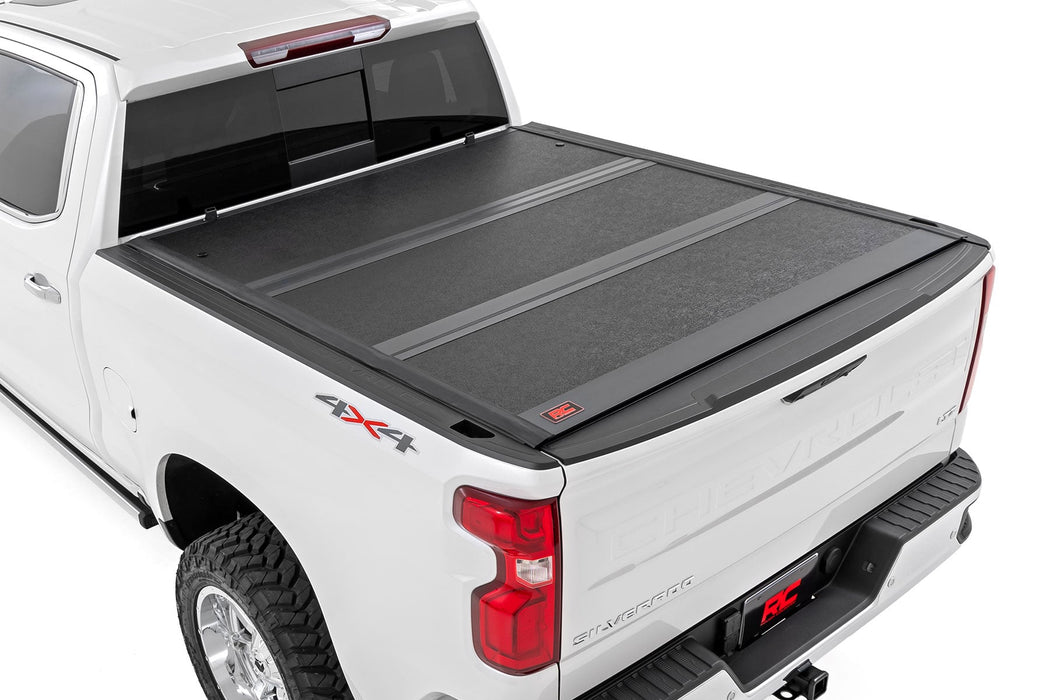 Rough Country Hard Low Profile Bed Cover Chevy/GMC 1500 & 2500HD/3500HD (14 - 19 & Classic) - Recon Recovery