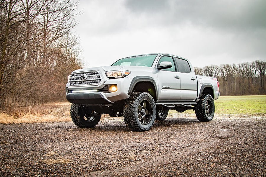 Rough Country 4 Inch Lift Kit for 2016 - 2023 Toyota Tacoma - Recon Recovery