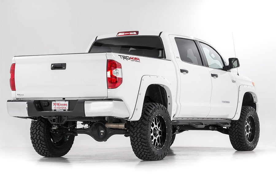 Rough Country 6 Inch Lift Kit for 2016 - 2021 Toyota Tundra - Recon Recovery