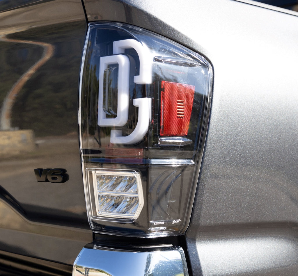 Winjet Renegade V2 LED Sequential Taillights for 2016-2023 Toyota