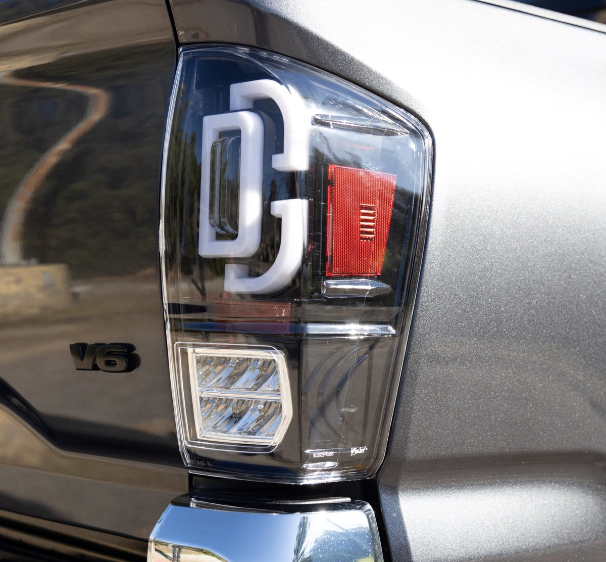 Winjet Renegade V2 LED Sequential Taillights for 2016-2023 Toyota